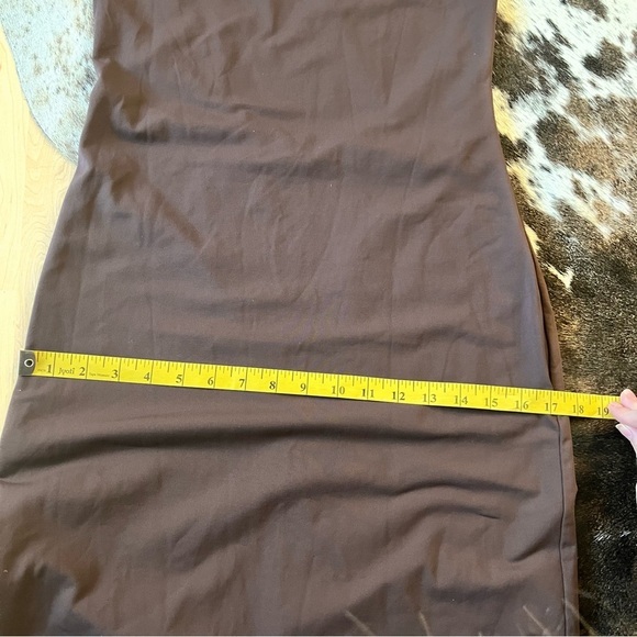 BABATON ARITZIA Brown Contour Scoop‎ back Midi Bodycon Dress Size Large - Picture 10 of 11